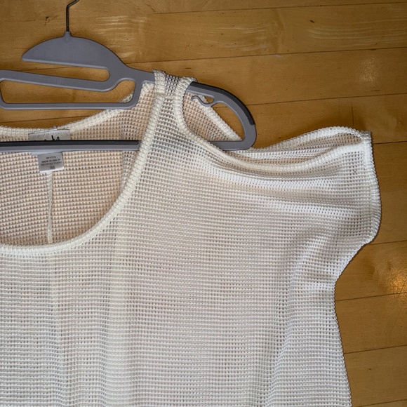 Jordan Taylor white textured cold shoulder tunic cover up, M, CB2526 - Picture 4 of 5